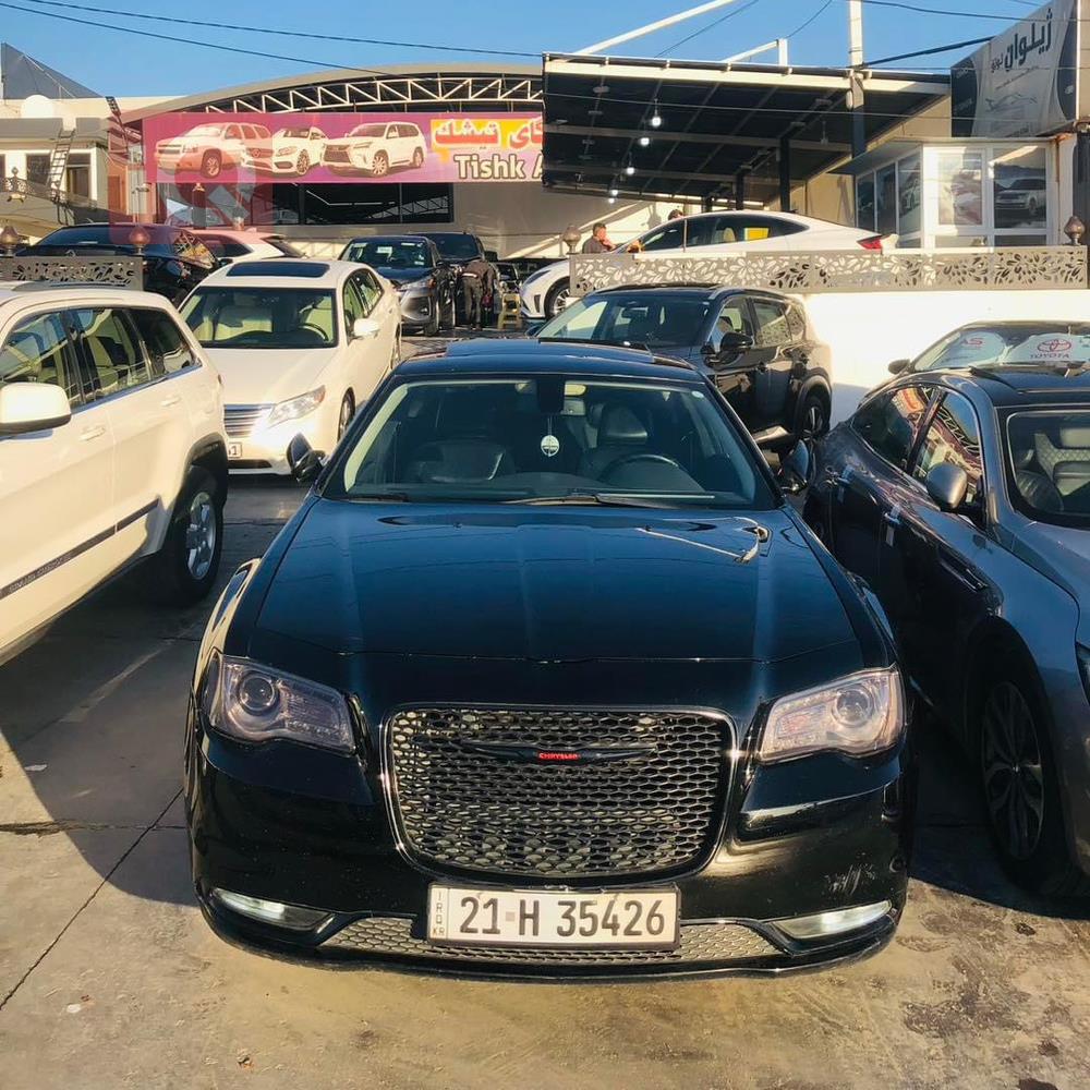 کرایسلەر 300